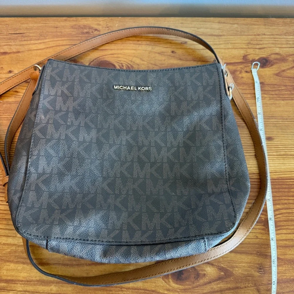 Michael Kors Signature Monogram Shoulder‎ Bag Brown Leather Broken Strap AS IS